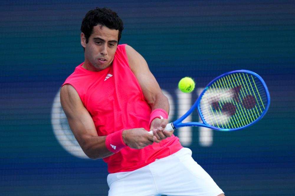 德媒：穆西亚拉和阿方索的恢复完全符合计划，目标是12月登场