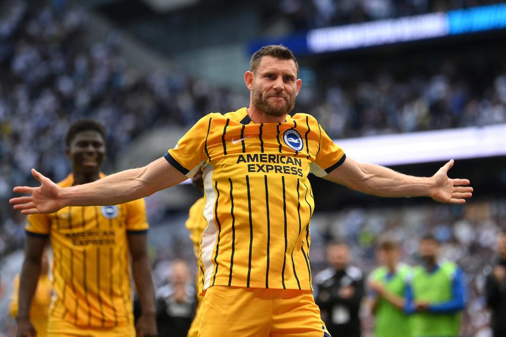 球员暖心动作感动全场